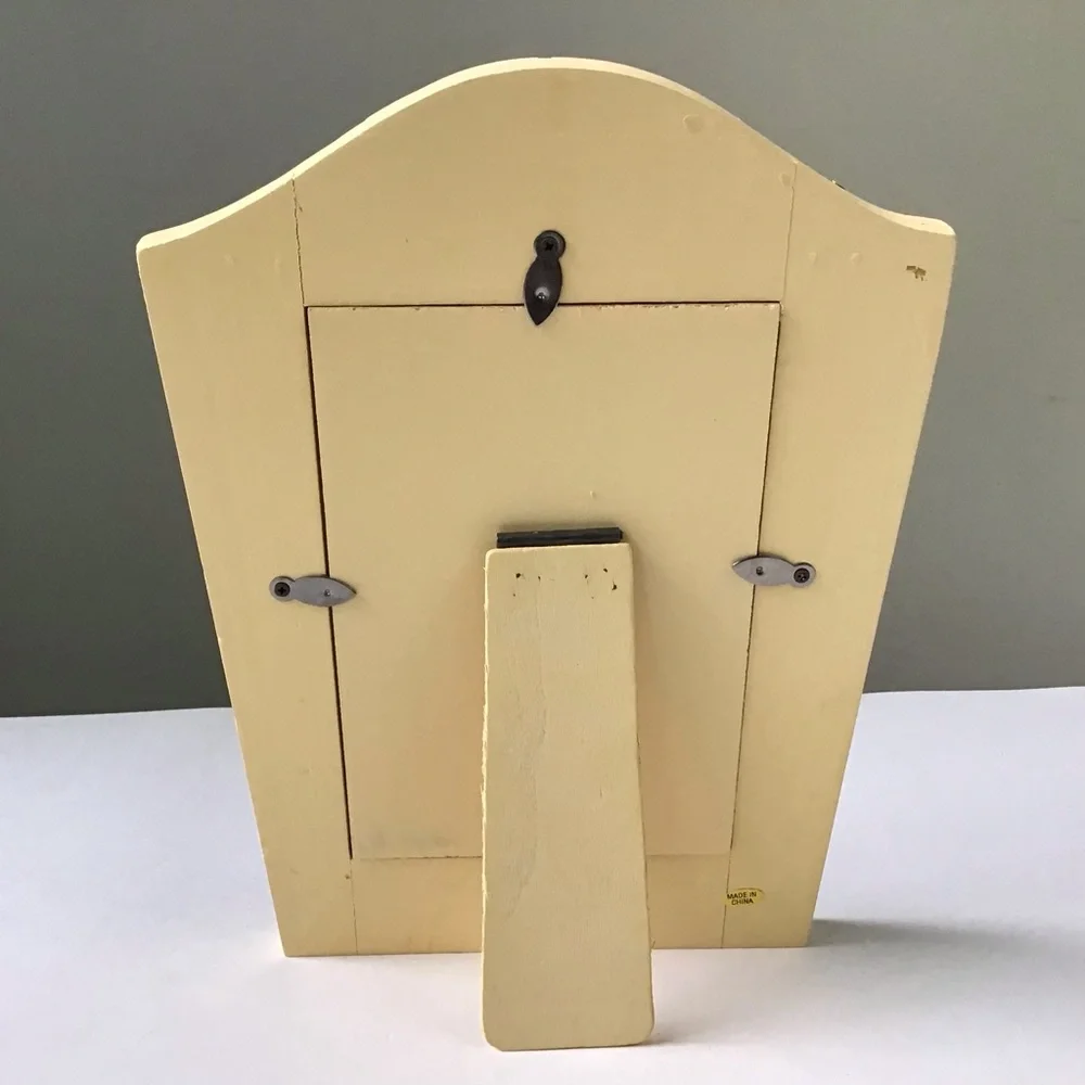 Magnolia Collection Picture Frame 4”x6” Yellow & Gold Trim 3D Flower Easel Back